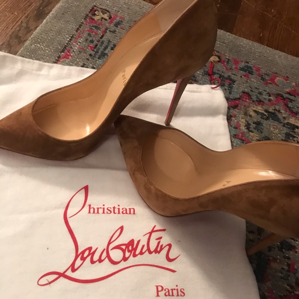 Christian Louboutin Pigalle Follies Macchiato 40